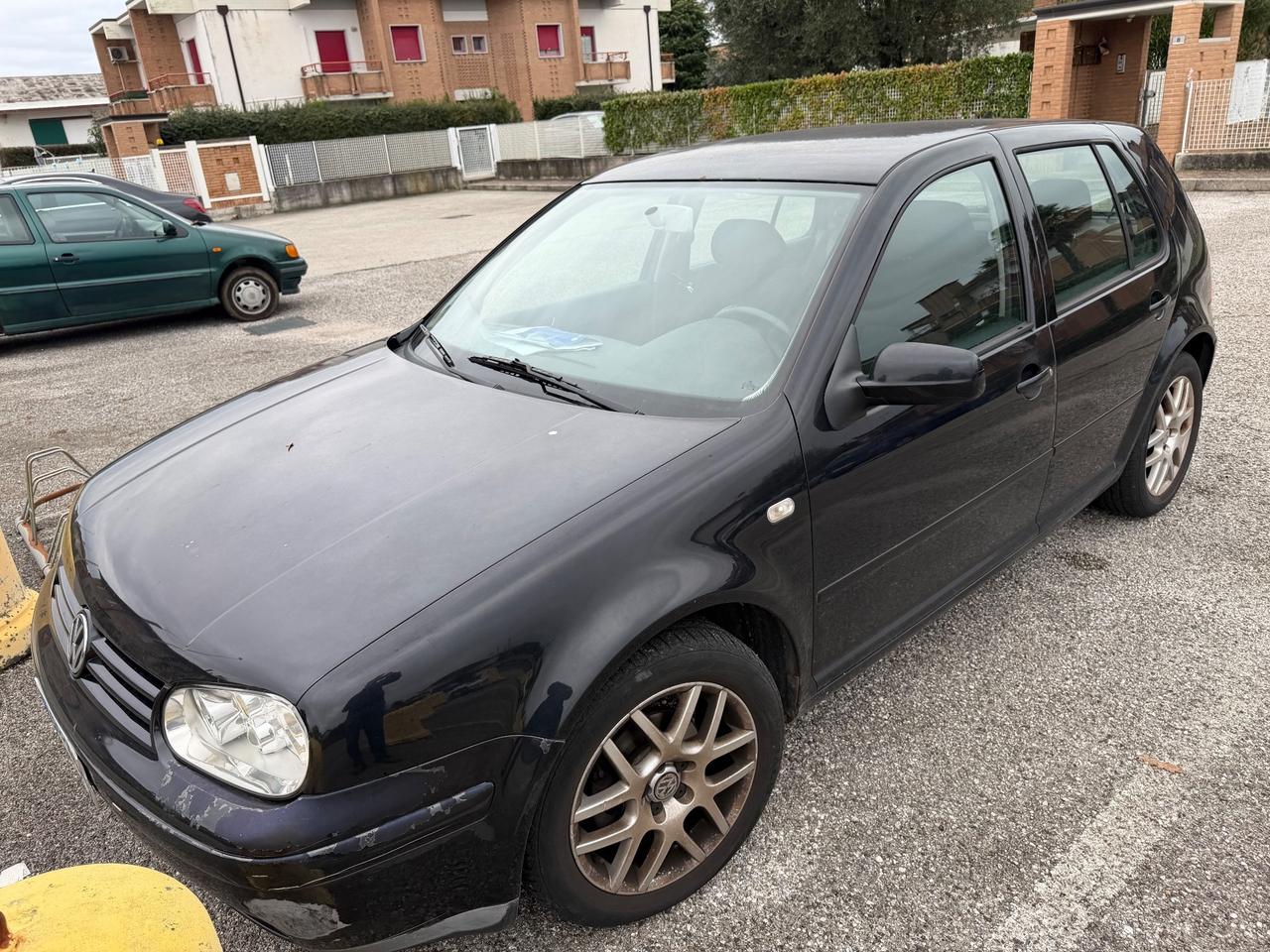 Volkswagen Golf 1.6 cat 5 porte