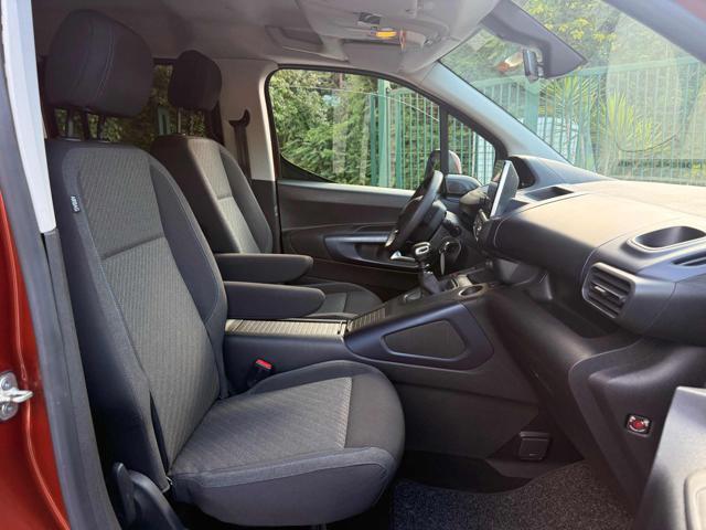 PEUGEOT Rifter BlueHDi 130 S&S Allure Standard