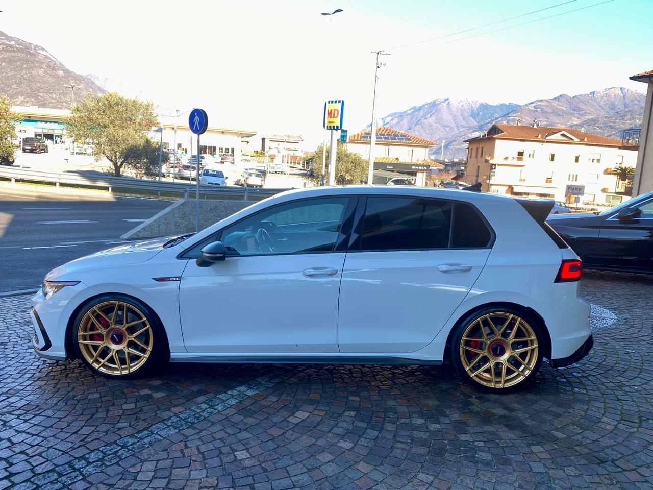 Volkswagen Golf GTI 2.0 TSI DSG 19” IQ-LIGHT Fendinebbia