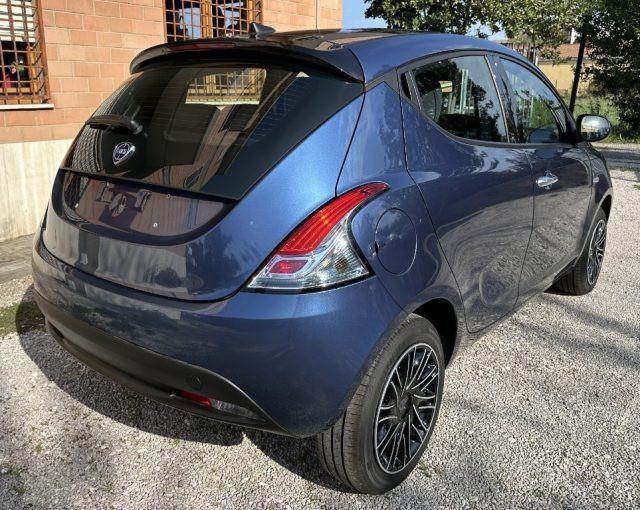 LANCIA Ypsilon 1.0 FireFly 5 porte S&S Hybrid Oro NUOVO