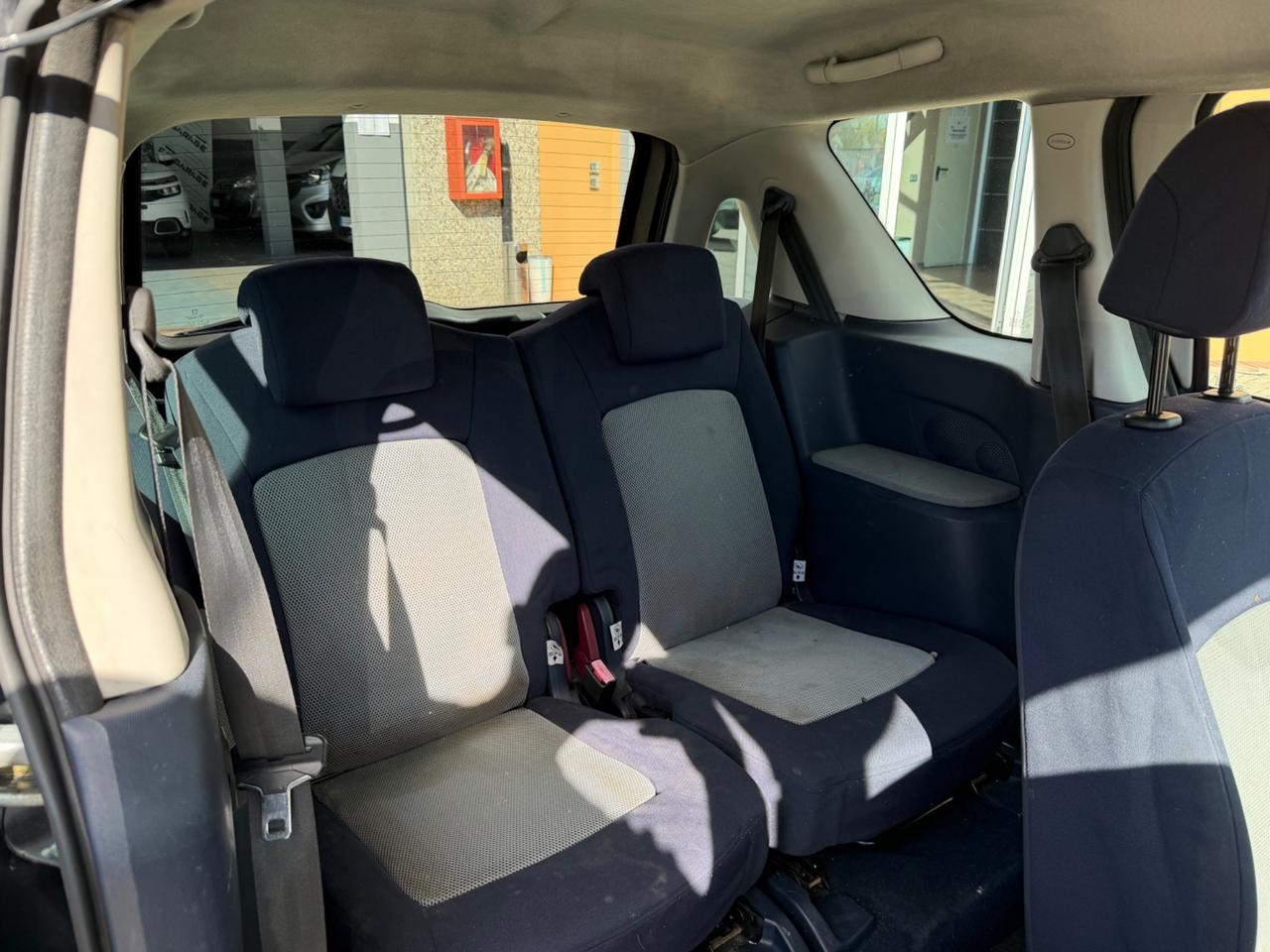 Peugeot 1007 1.4 Trendy