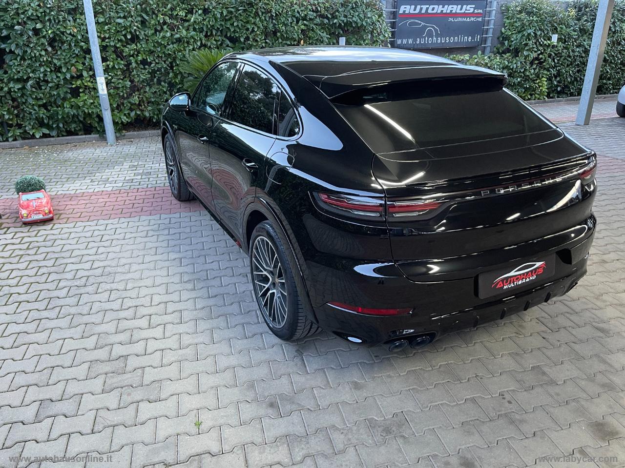 PORSCHE Cayenne Coupé 3.0 V6 Platinum Edition
