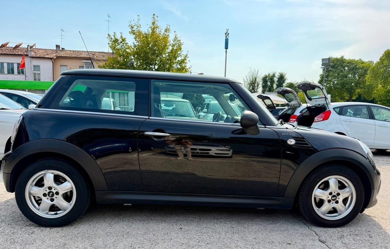 Mini 1.6 16V Cooper Neopatentati