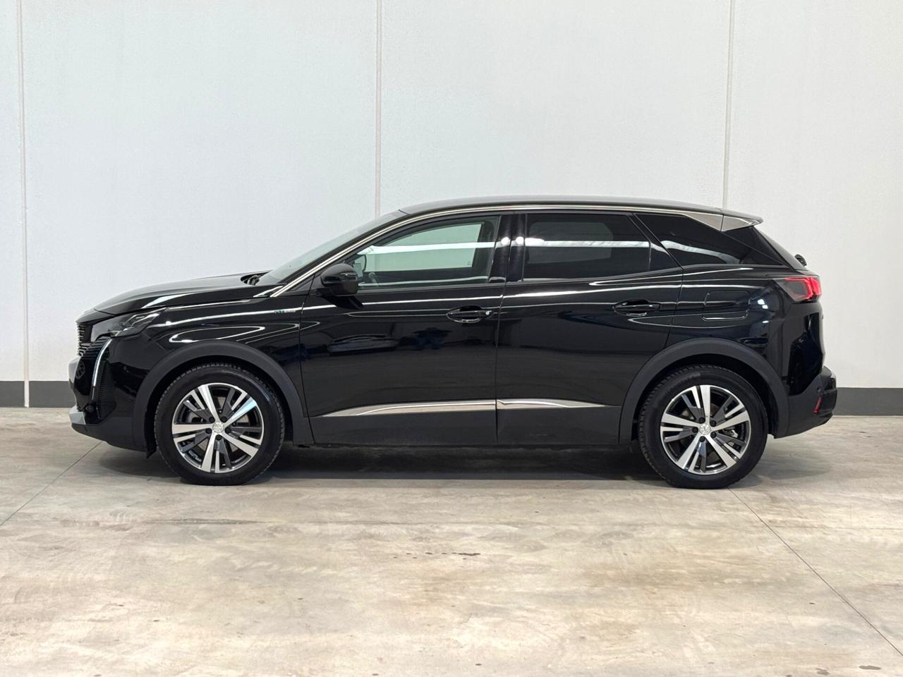Peugeot 3008 Hybrid 225 e-EAT8 Allure Pack