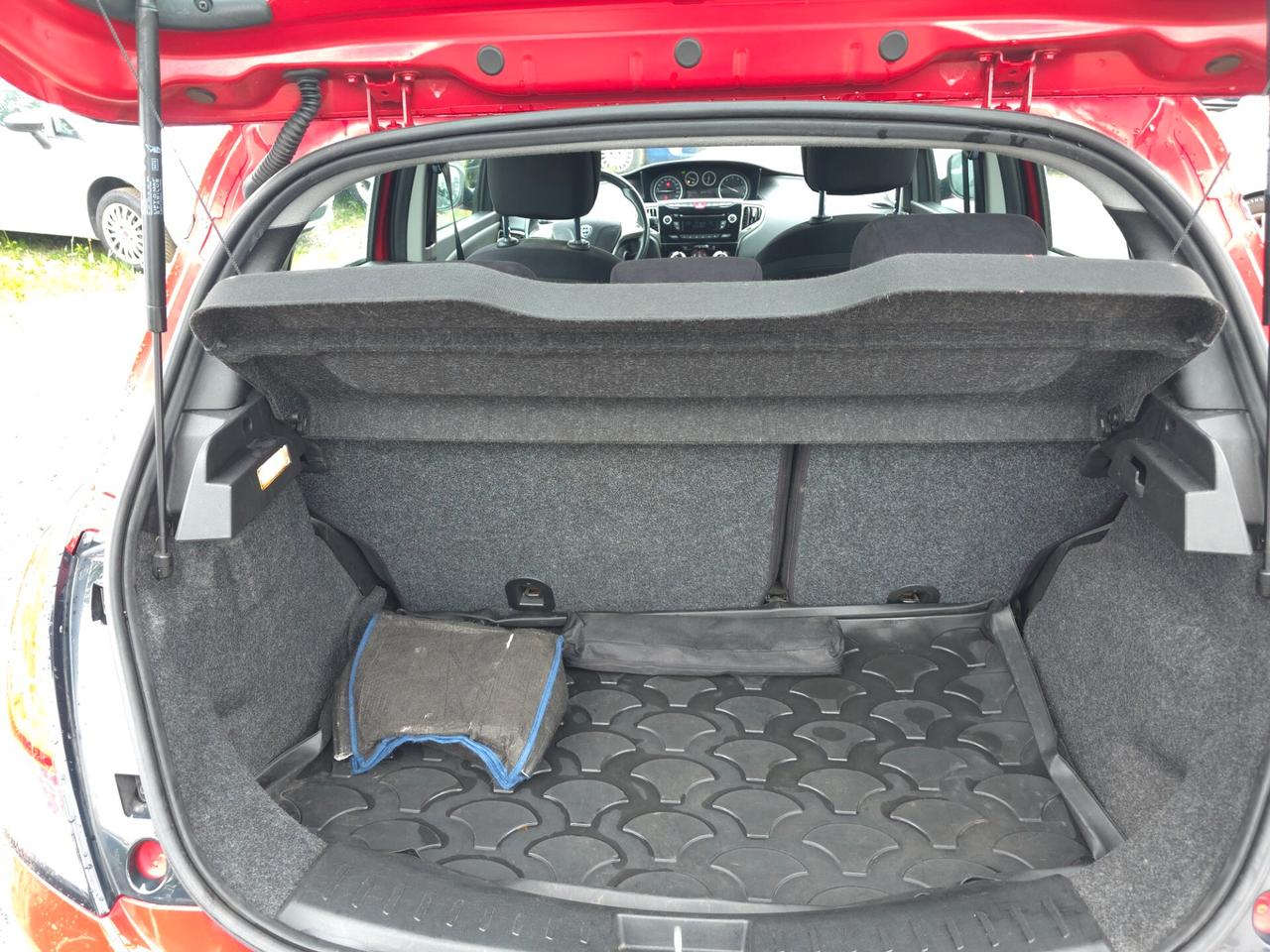 Lancia Ypsilon 1.2 69 CV 5 porte GPL Ecochic Gold