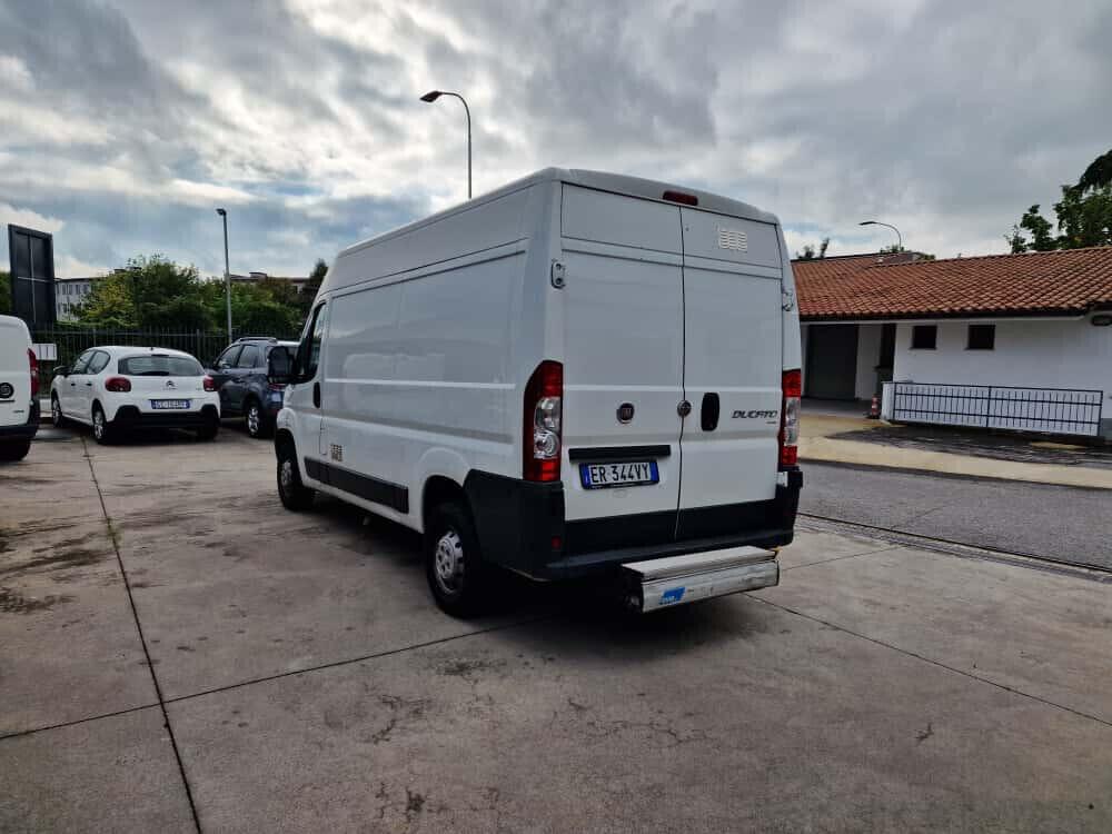 Fiat ducato 2.3 con sponda