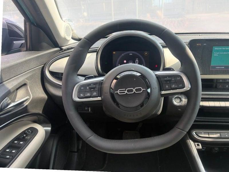 FIAT 600 1.2 Hybrid 145cv La Prima II
