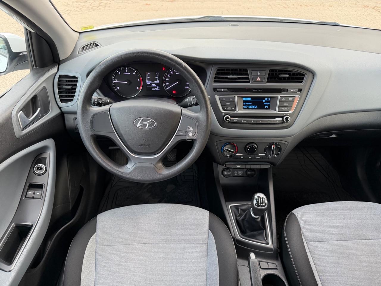 Hyundai i20 1.1 CRDi 75 cv 2015 114.000 km