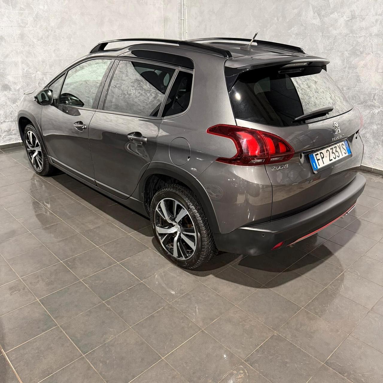 Peugeot 2008 1.2 BENZINA GT-LINE NEOPATENTATI+PELLE+RETROCAMERA