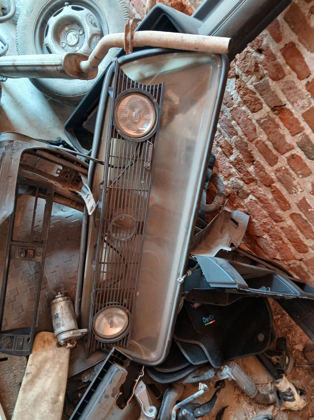 Volkswagen Caddy Motore 1900 turbo vettura da completare