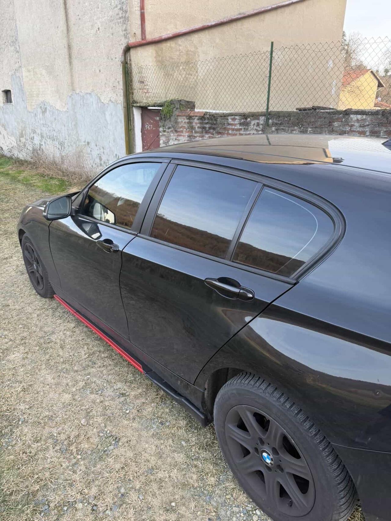 Bmw 116 116d 5p. Urban