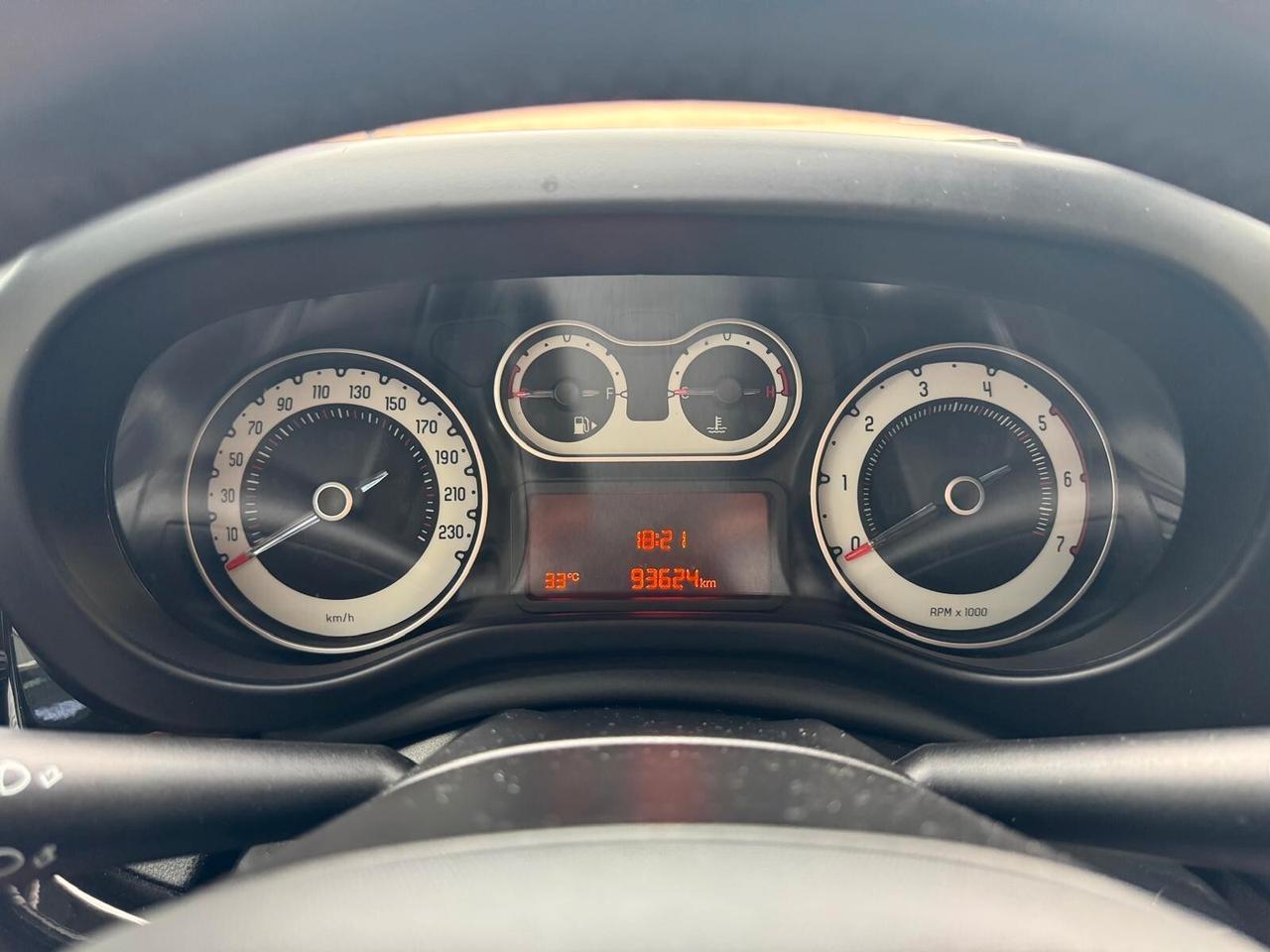 FIAT 500L 1.6 Multijet 120cv TREKKING NEOPATENTATI