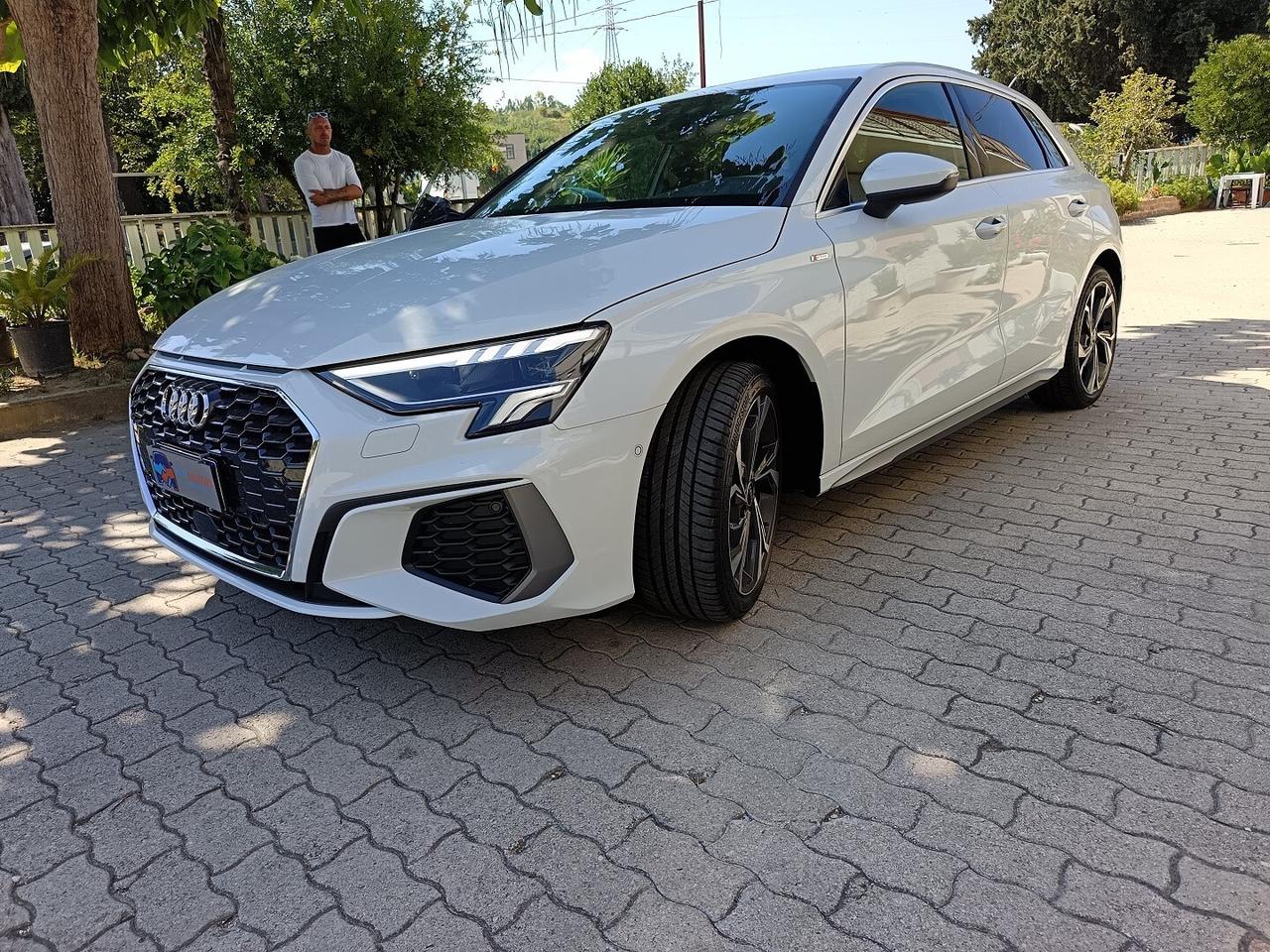 AUDI A3 SPB 30 g-tron S tronic S line ed. ProMMo
