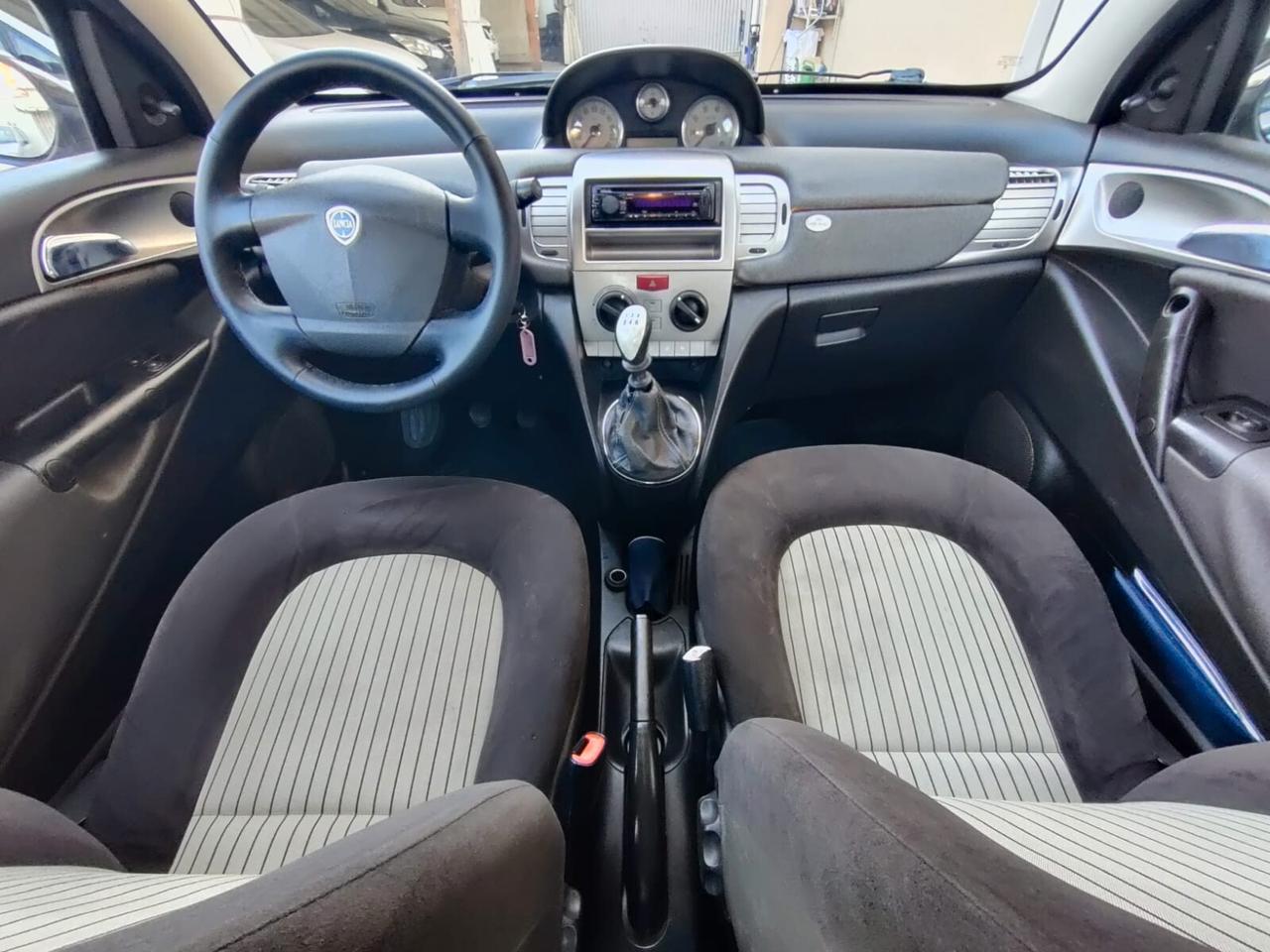 Lancia Ypsilon 1.2 benz/GPL