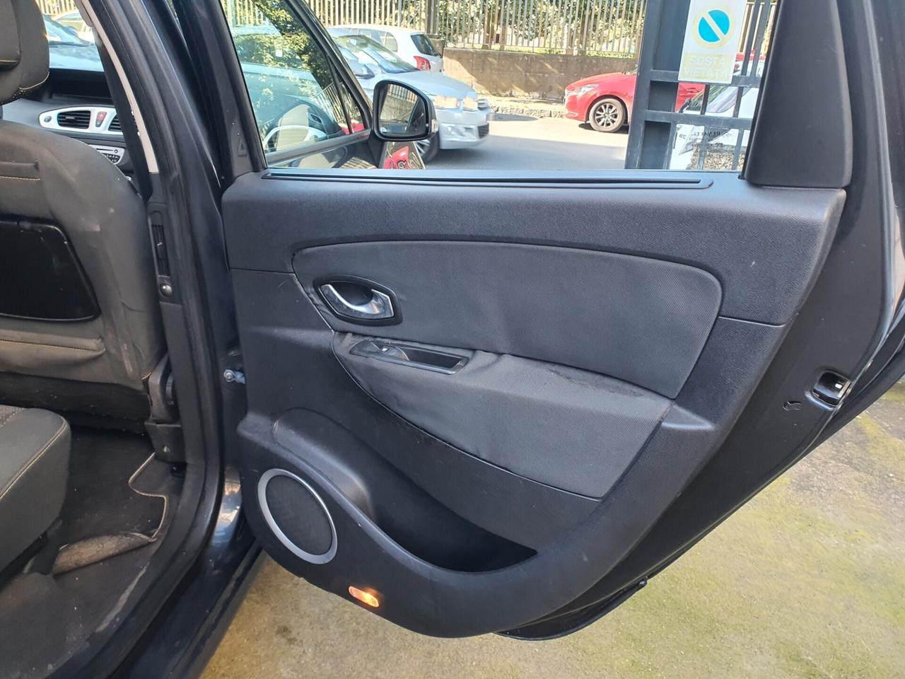 Renault Scenic Xmod 1.5 dCi 110CV Dynamique