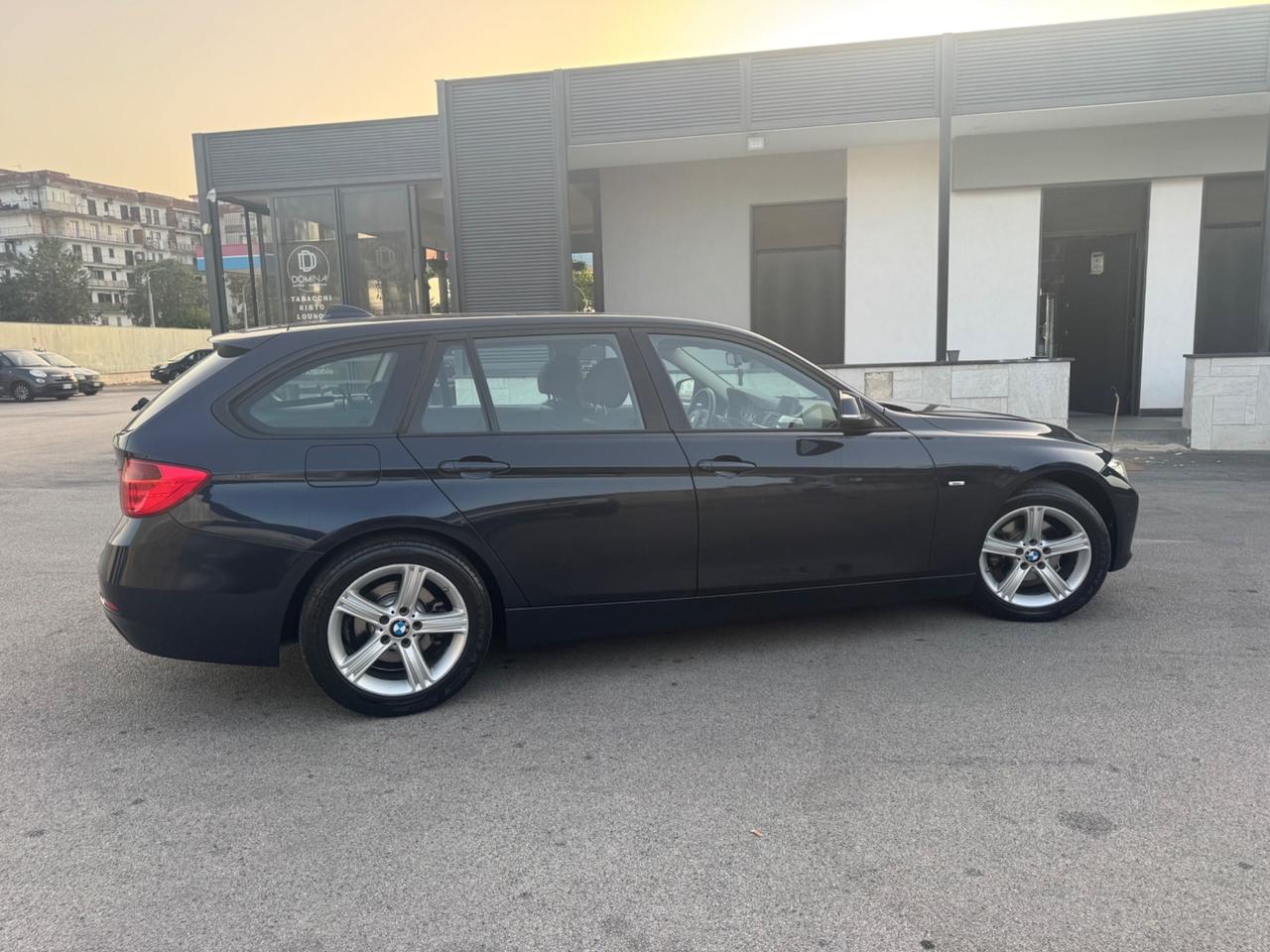 Bmw 316d Touring Luxury Automatica