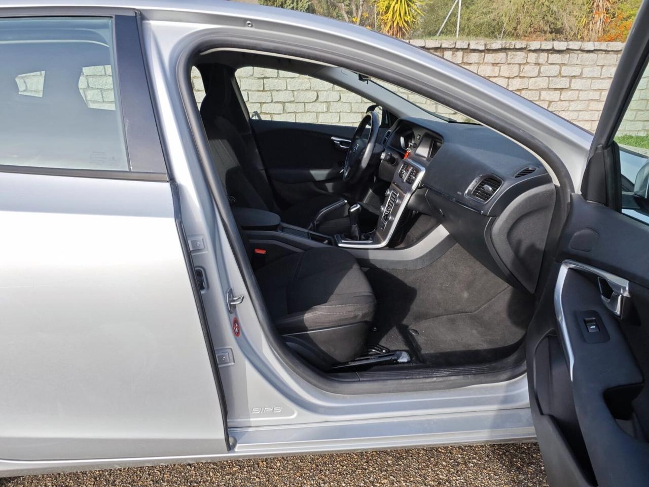 Volvo V40 D2 1.6 Momentum