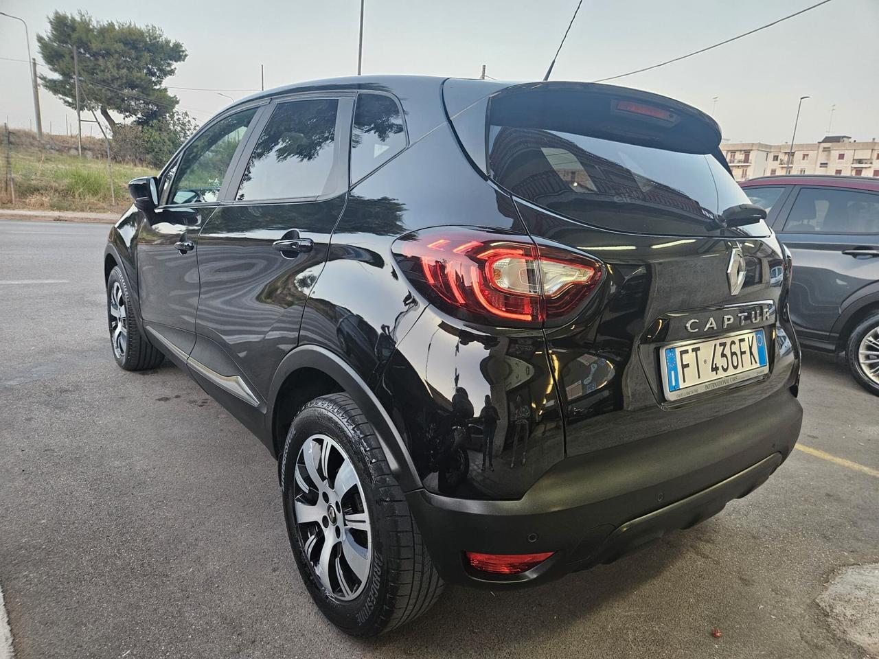 Renault Captur 1.5dci 66kw 90cv FULL NEOPATENTATI