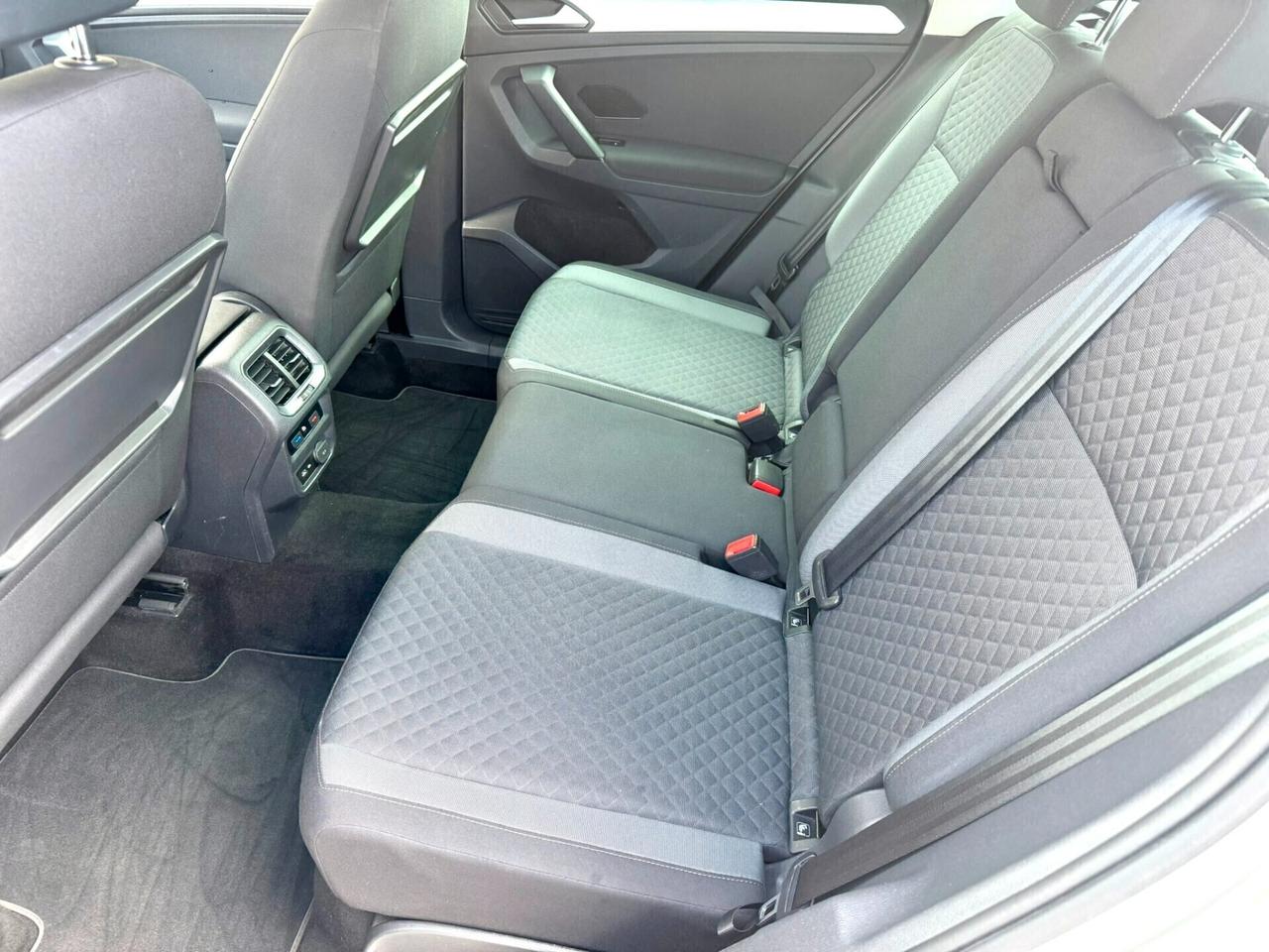 Volkswagen Tiguan 2.0 TDI SCR DSG Sport BlueMotion Technology