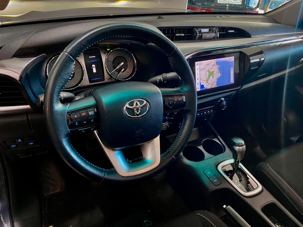 Toyota Hilux 2.4 D-4D A/T 4WD 4 porte Double Cab Lounge-2024