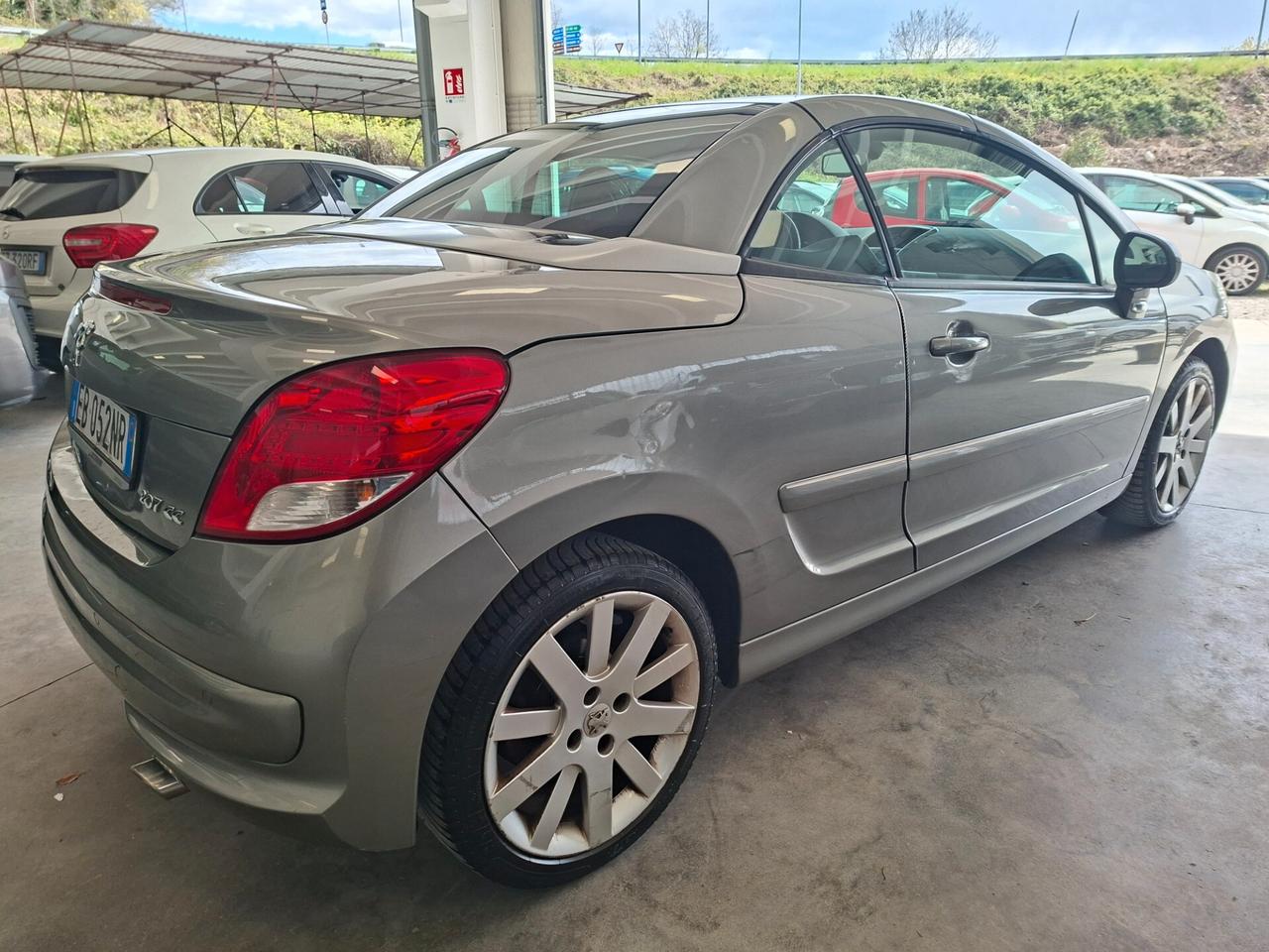 Peugeot 207 1.6 BENZINA / CABRIO / DA NEOPATENTATI
