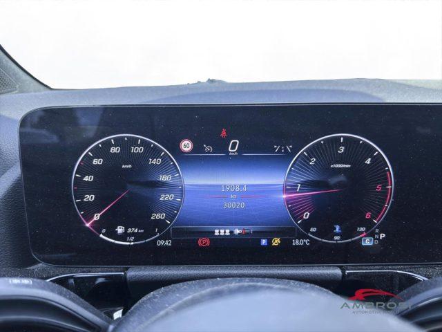 MERCEDES-BENZ GLA 180 180 d AMG Line auto
