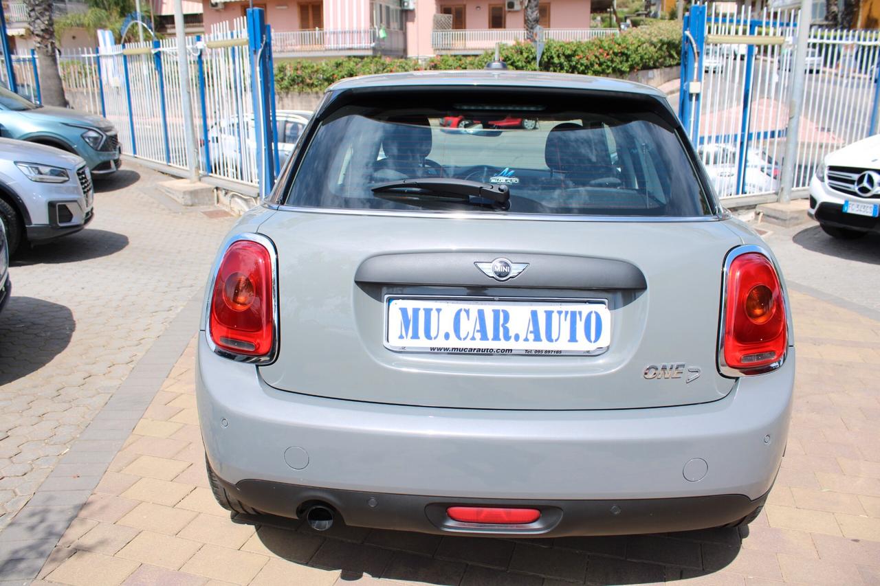 Mini 1.5 Cooper D 5 porte