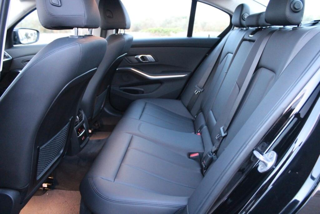 BMW Serie 3 Aut. 318 d *Pelle *Carplay