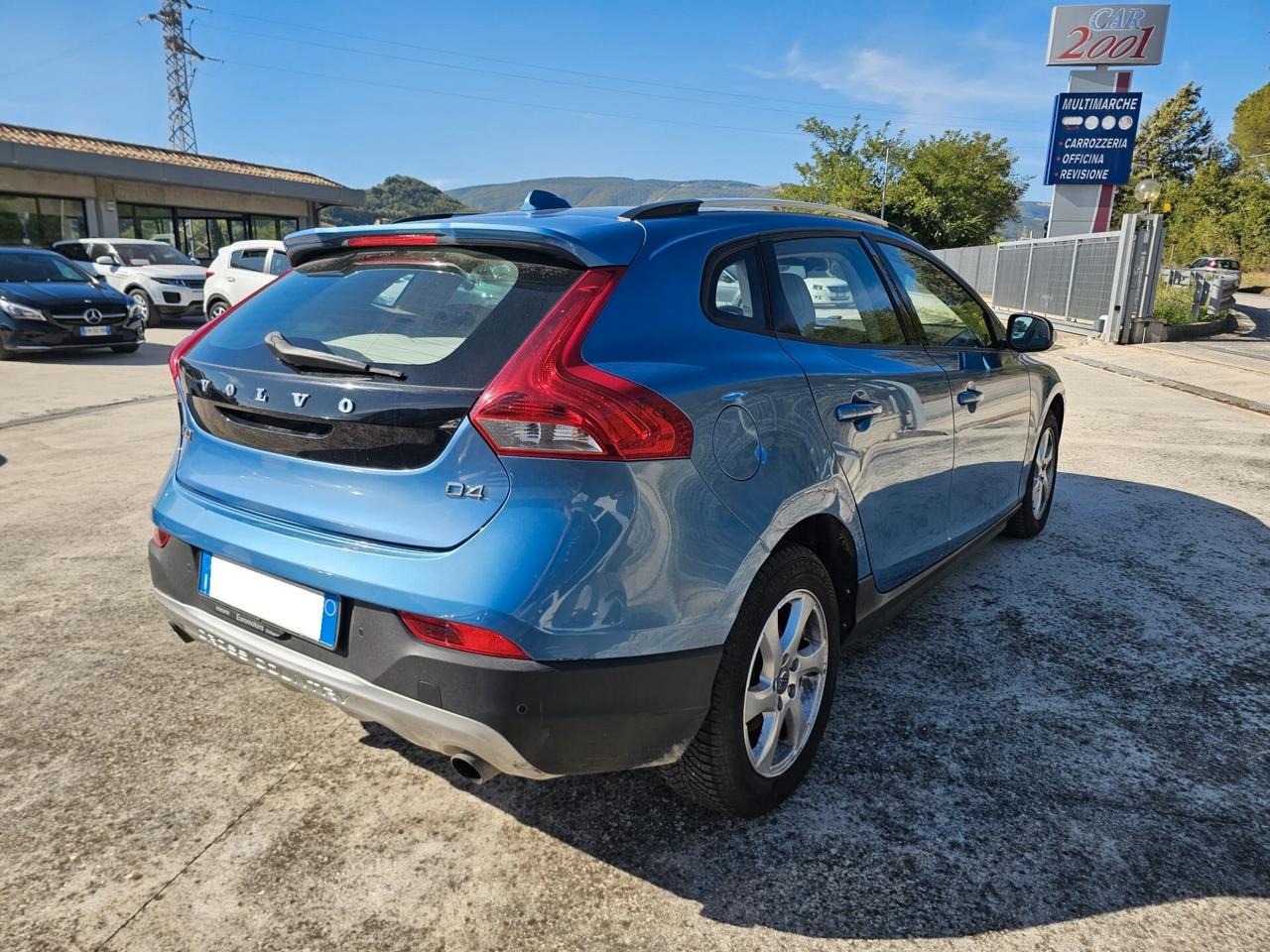 Volvo V40 Cross Country D4 Kinetic + tetto panorama
