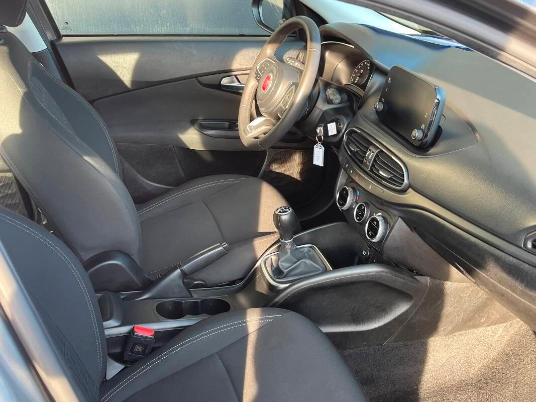 Fiat Tipo 1.0 100cv UCONNECT Car Play Cruise control