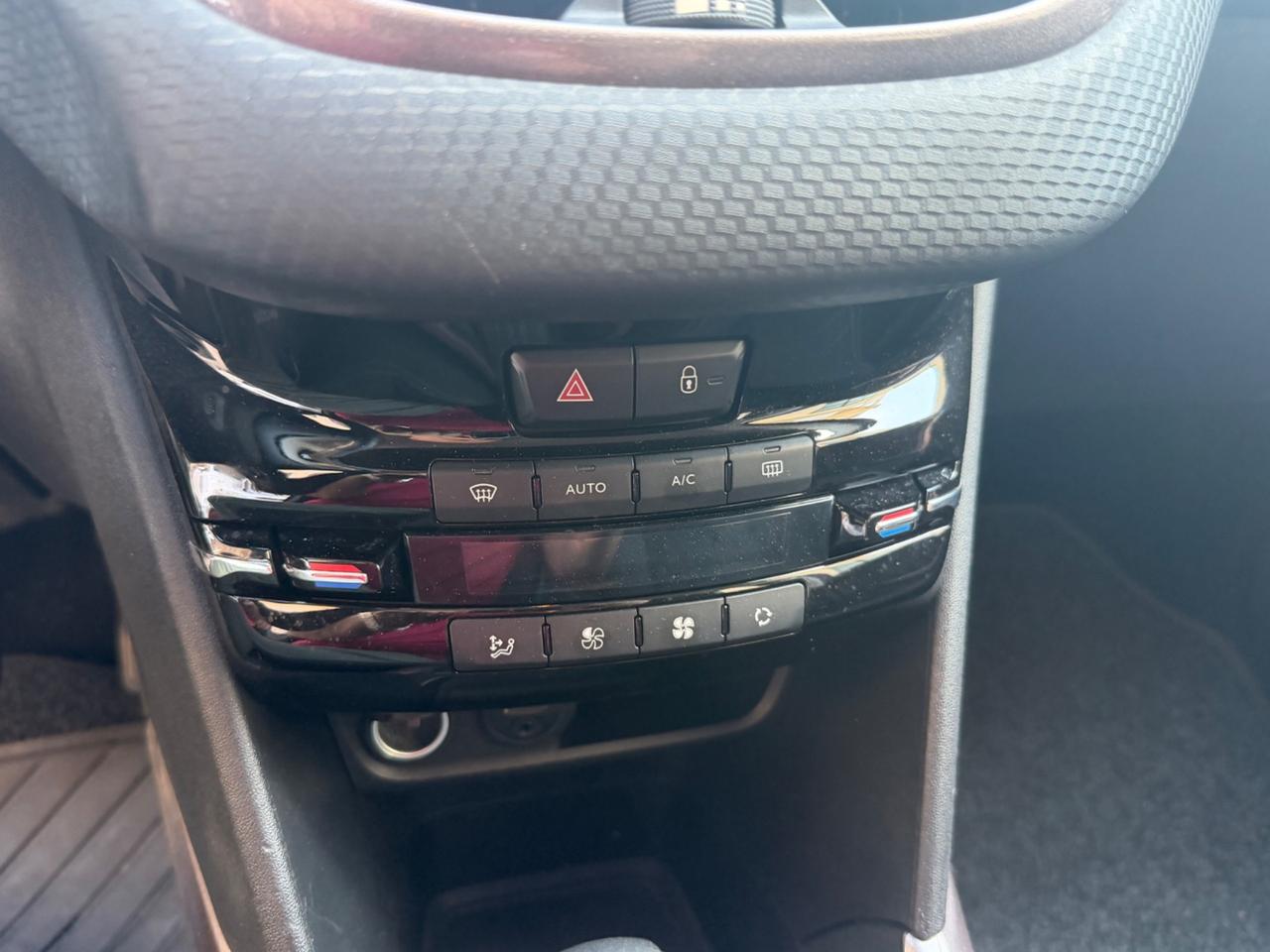 Peugeot 2008 1.6 e-HDi 115 CV Stop&Start Allure