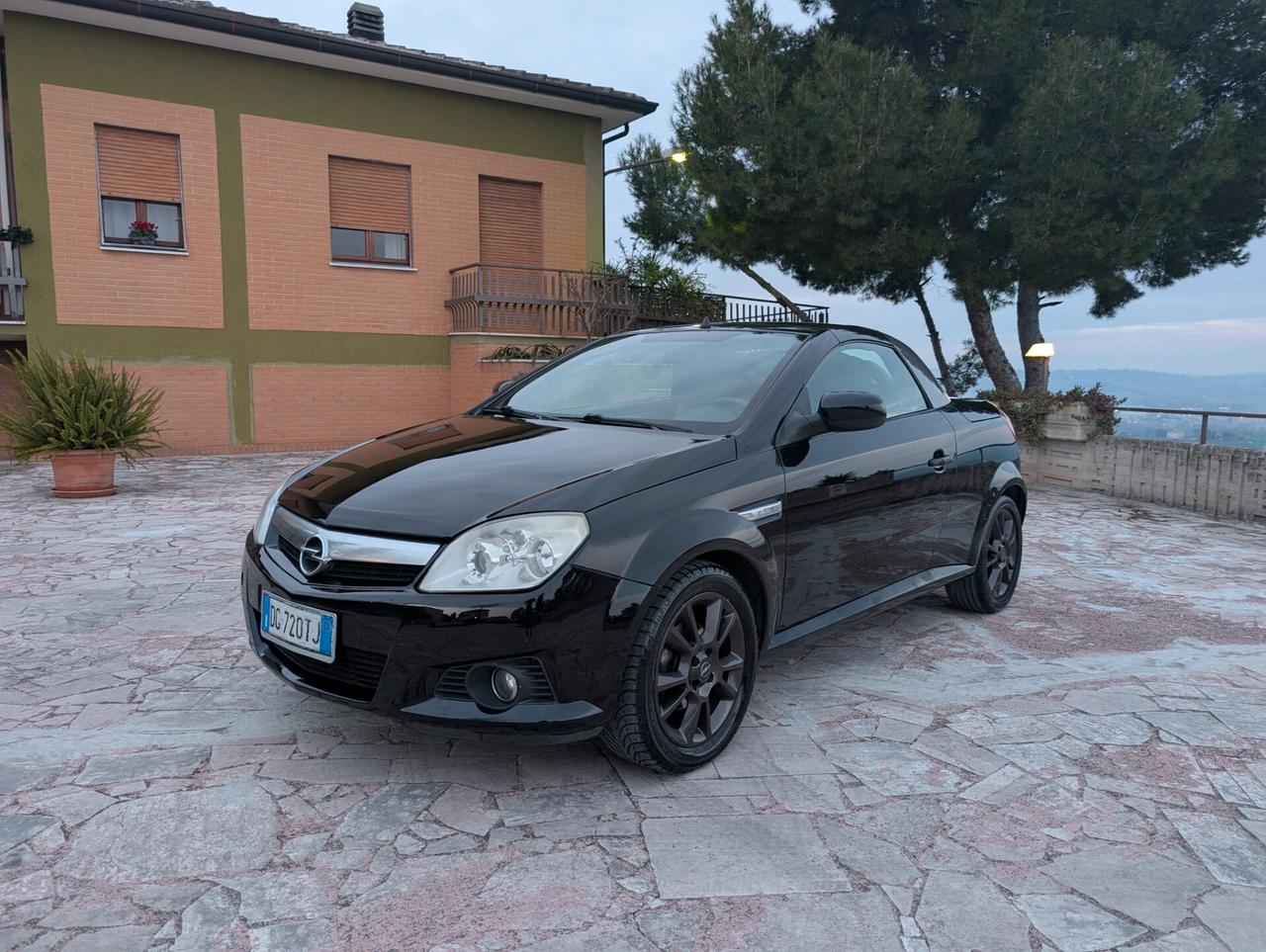 Opel Tigra CABRIO TwinTop 1.3 CDTI