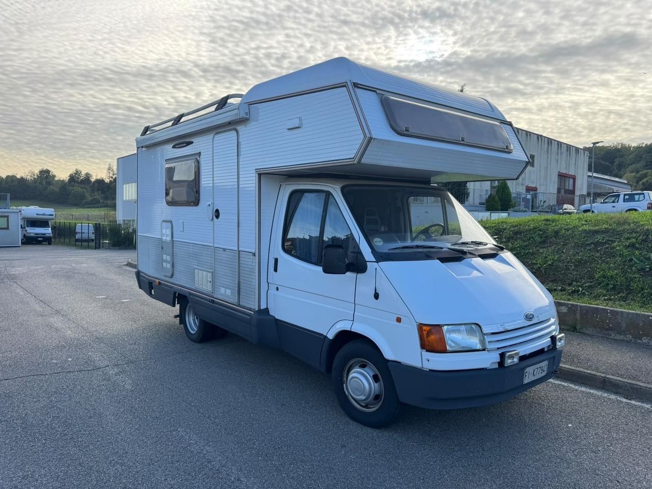 Ford Transit laika 2.5 disel