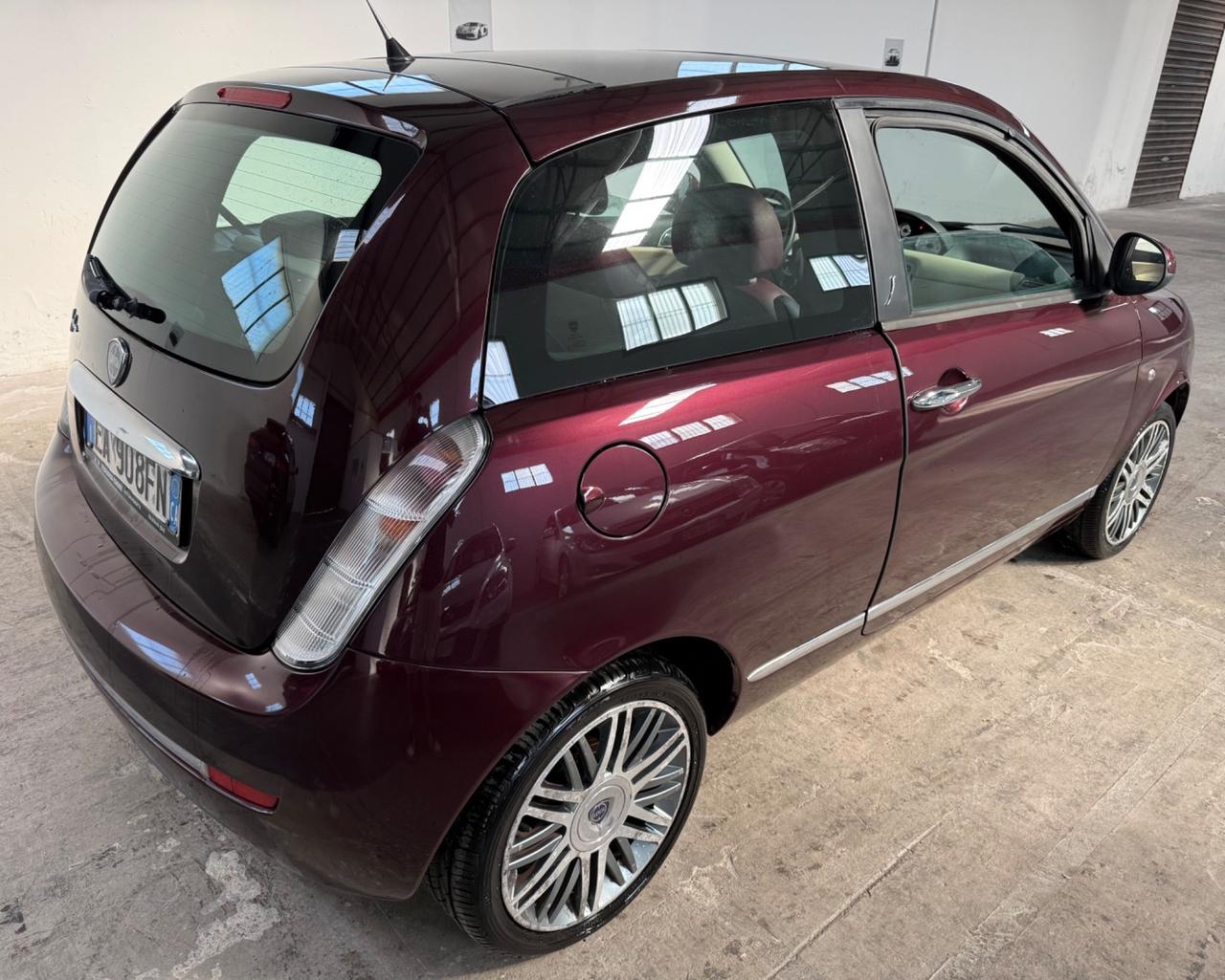 Lancia Ypsilon 1.2 Benzina 60Cv Platino - 2009