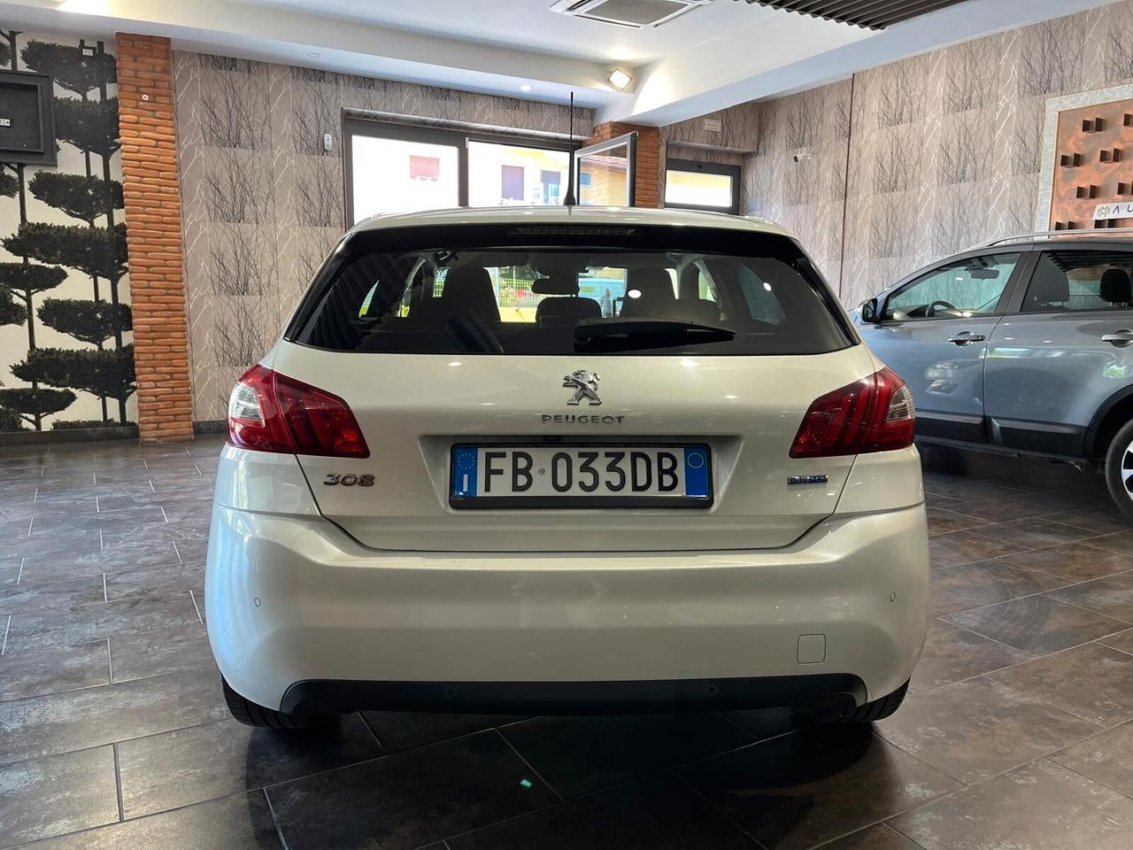 Peugeot 308 BlueHDi 120 S&S Active