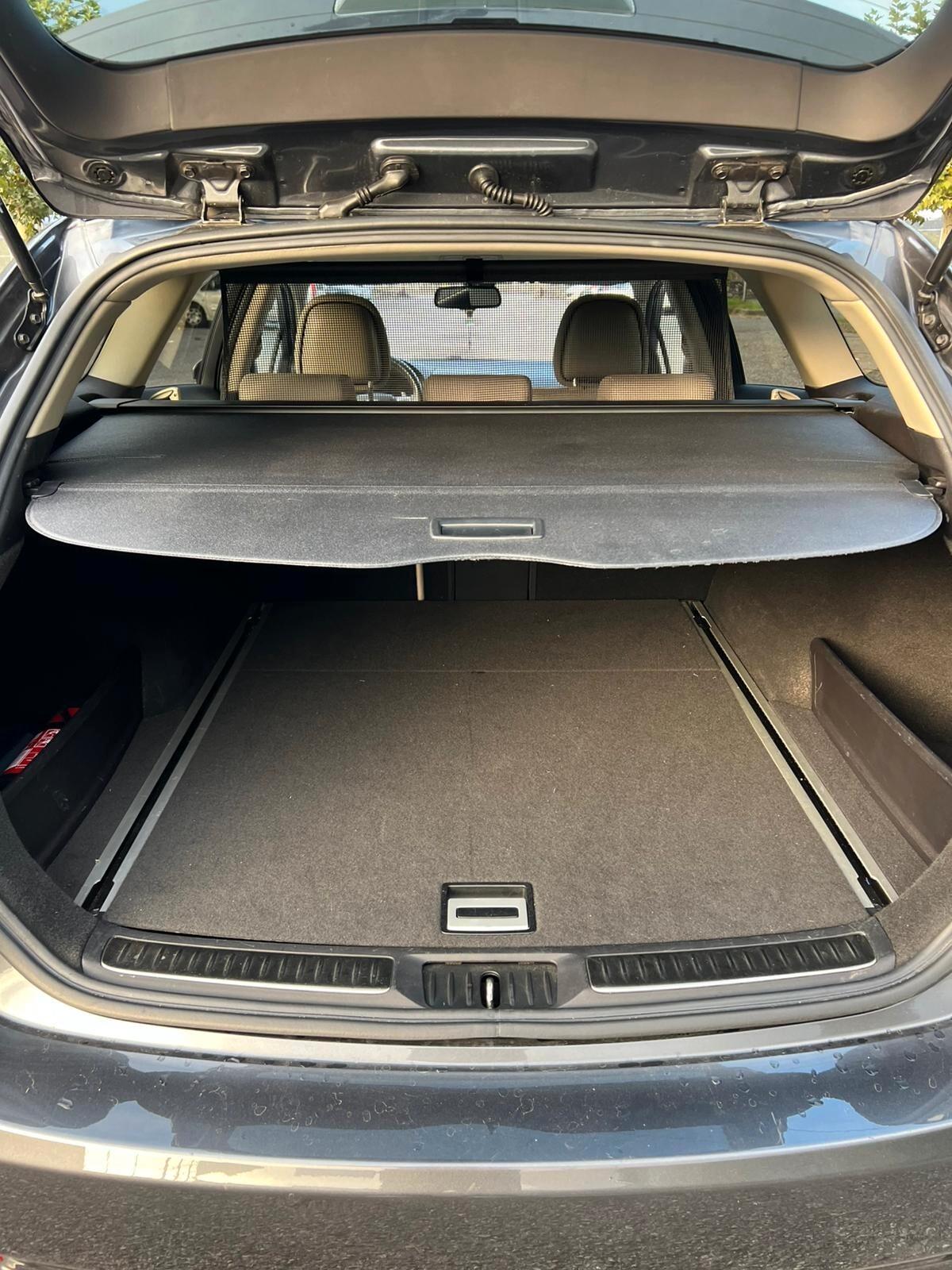 Toyota Avensis 2.2 D-Cat aut. Wagon Style Safety