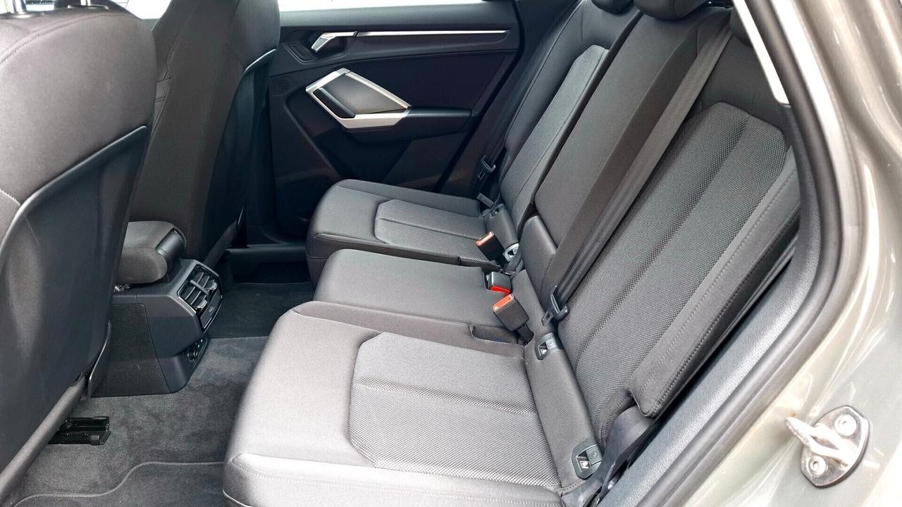 Q3 40 TDI quattro S tronic Business 190cv