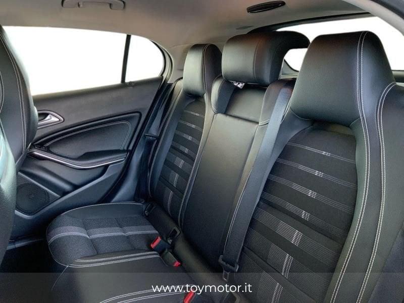 Mercedes-Benz GLA (X156) 200 d Automatic Sport
