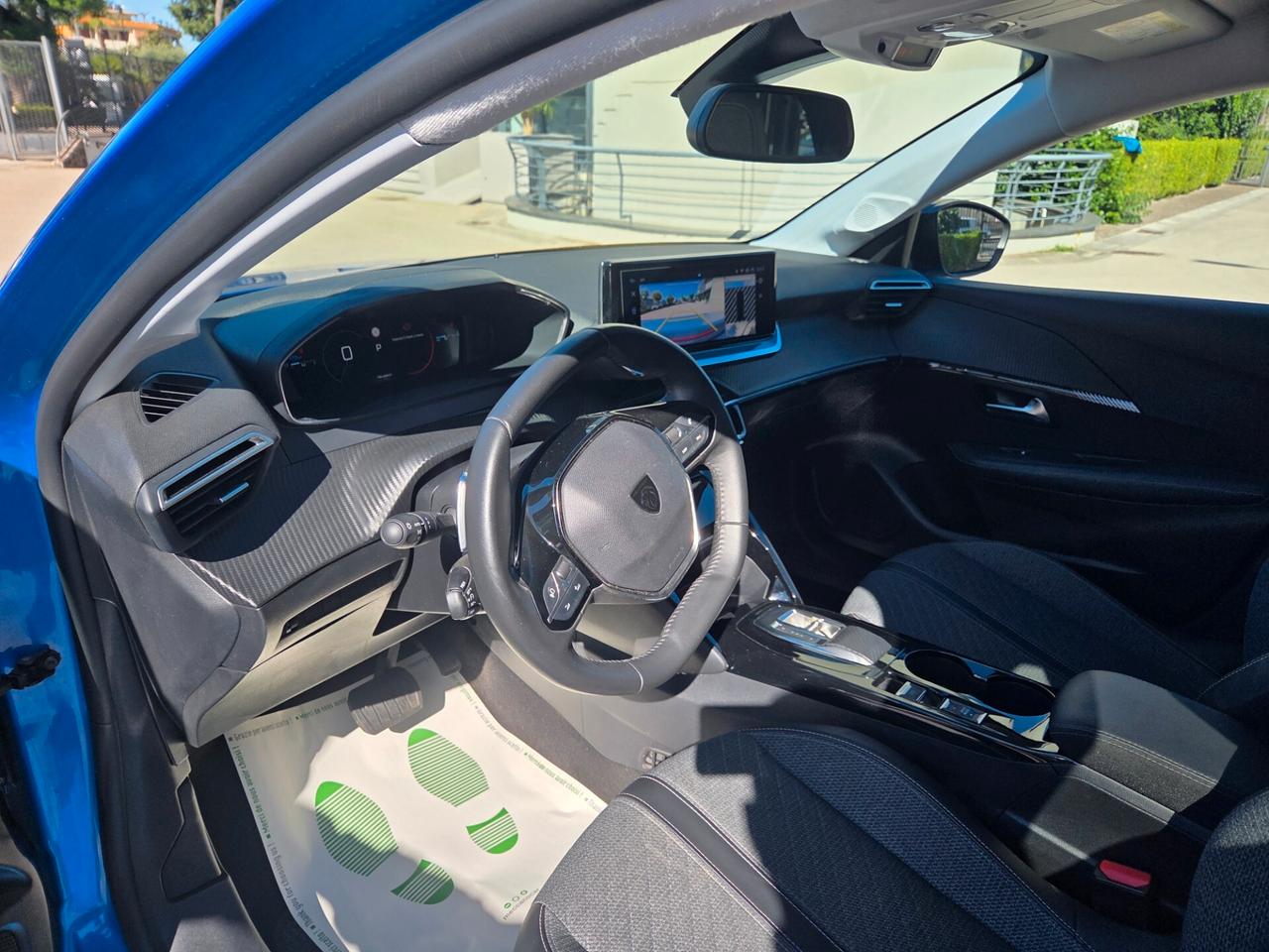 Peugeot 208 Hybrid 100 e-DCS6 Allure