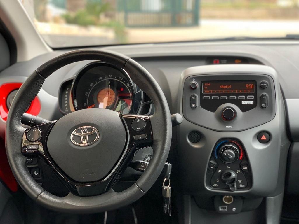 Toyota Aygo 1.0 VVT-i 72 CV 5 porte x-cool