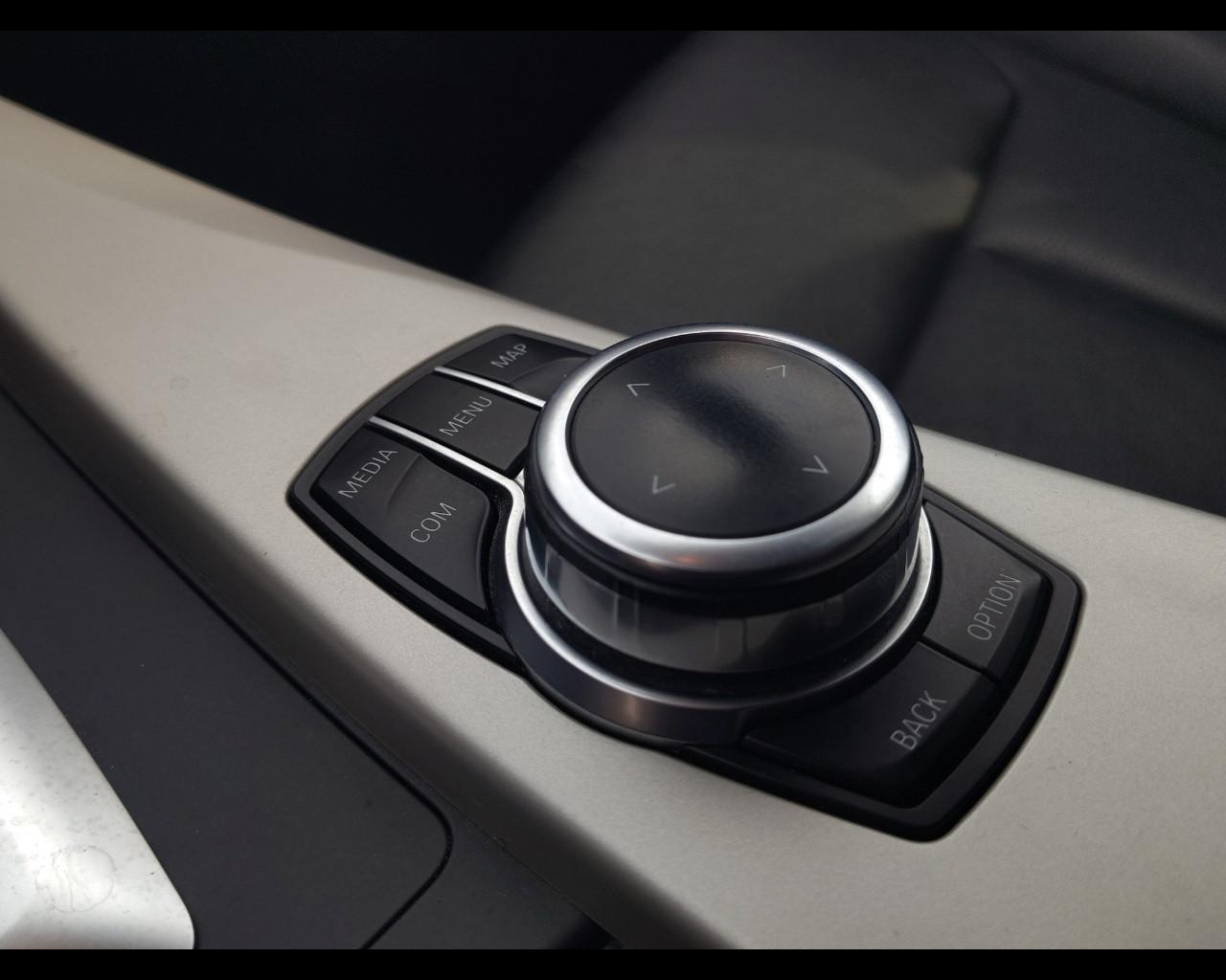 BMW BMW Serie 3 - 320d Touring Business Advantage aut.