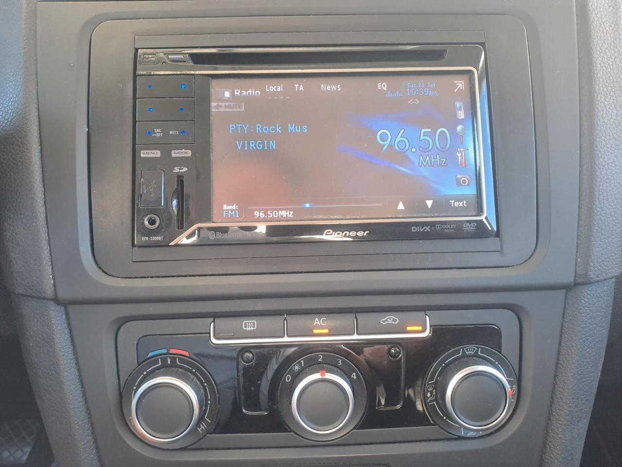 VOLKSWAGEN GOLF VI 1600 TDI