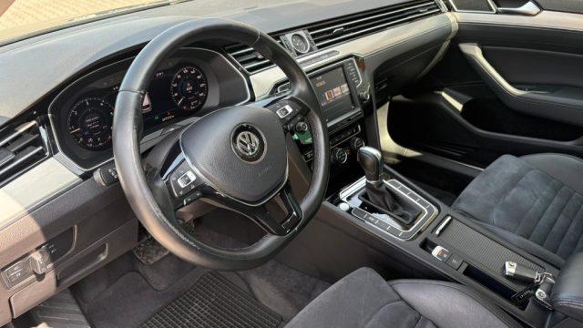 VOLKSWAGEN Passat Variant 2.0 TDI DSG Highline BlueMotion Technology
