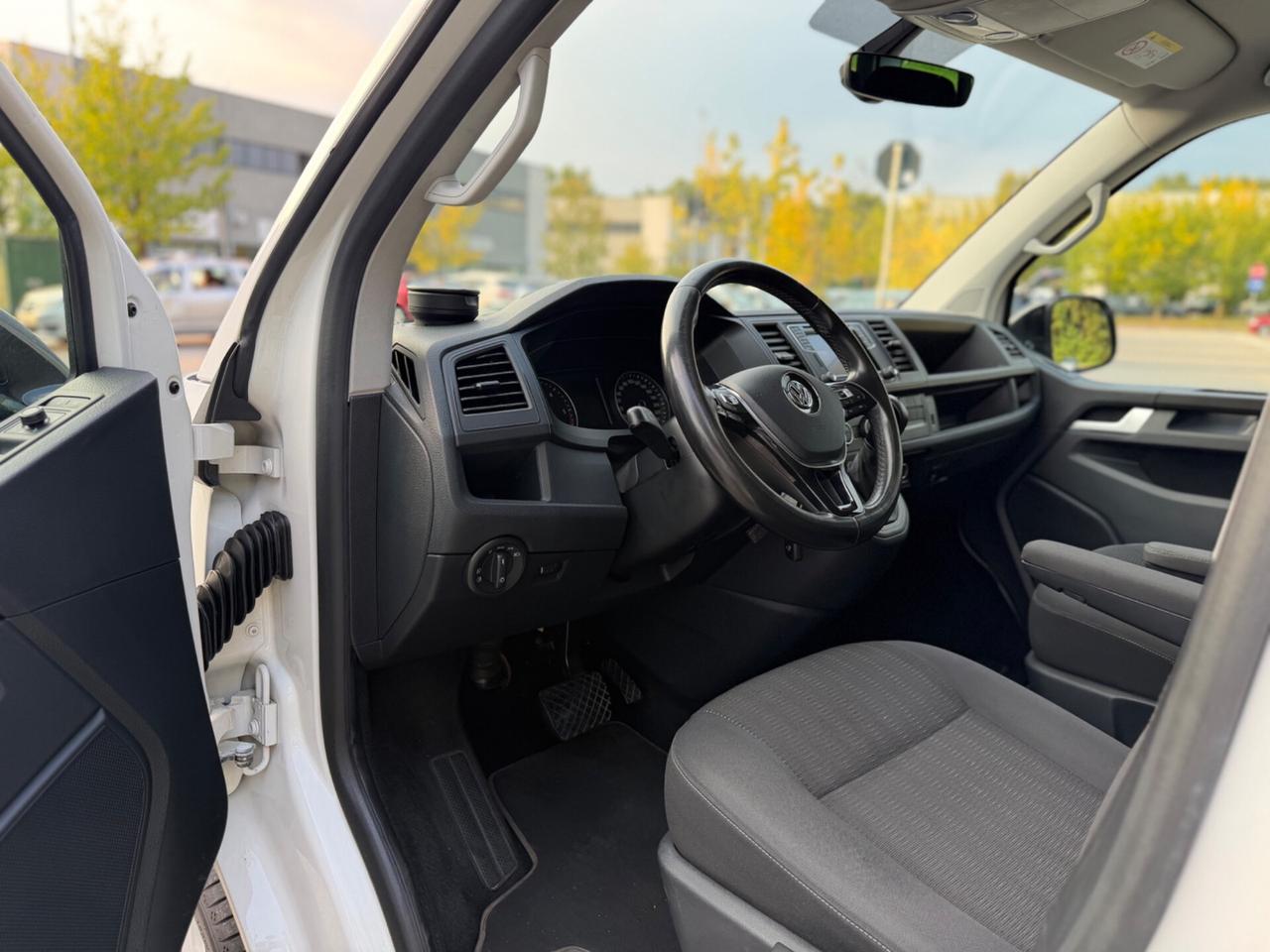 Volkswagen Caravelle 2.0 TDI 150CV DSG 4 Motion PC Comfortline