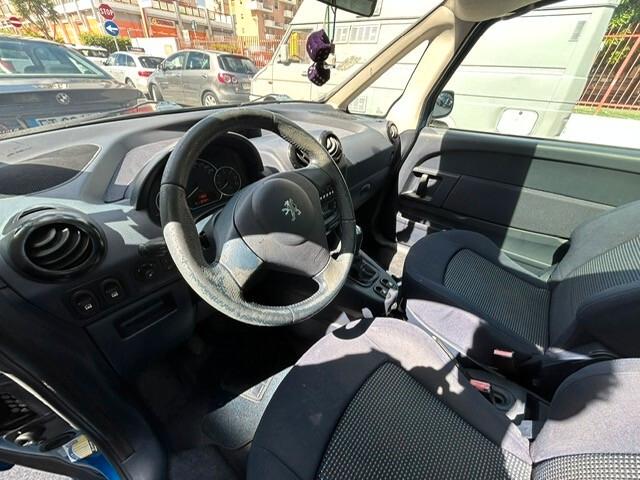 Peugeot 1007 1.6 Sporty