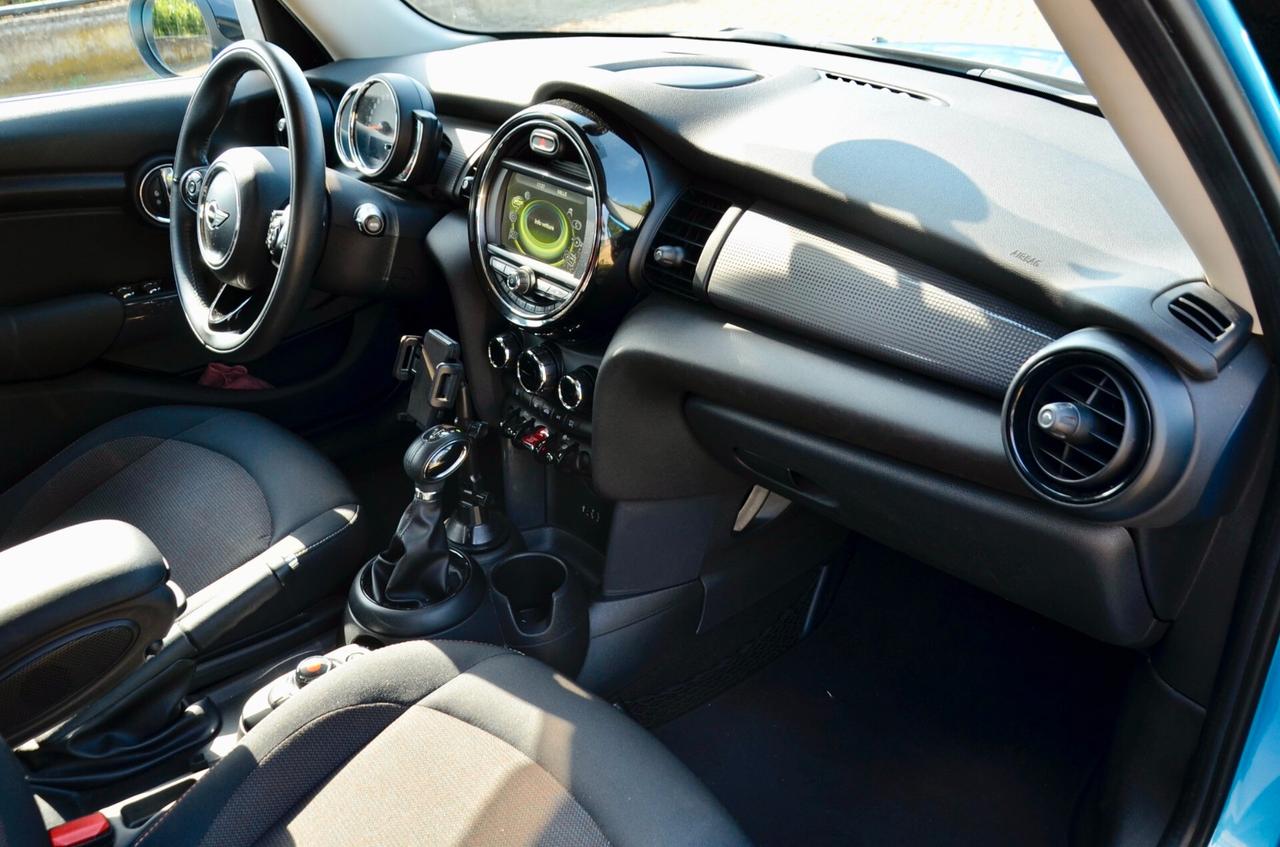 MINI COOPER D 1.5 116cv 5p AUTO, EURO 6B, BICOLOR, NAVI, LUCI AMBIENTE, PERMUTE