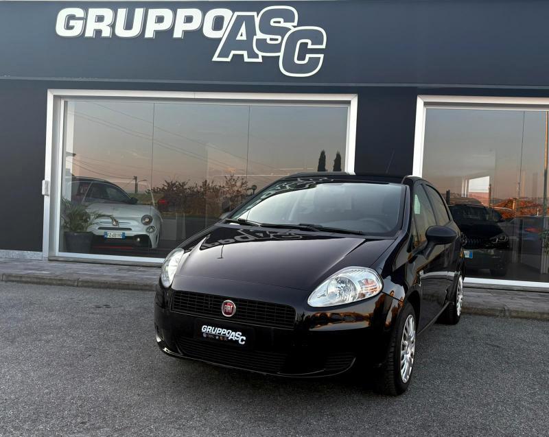 Fiat Grande Punto 5 Porte 1.2 BENZ 69 CV ADATTA NEOPATENTATI