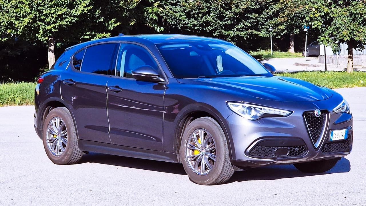 Alfa Romeo Stelvio 2.2 Turbodiesel 190 CV AT8 Q4