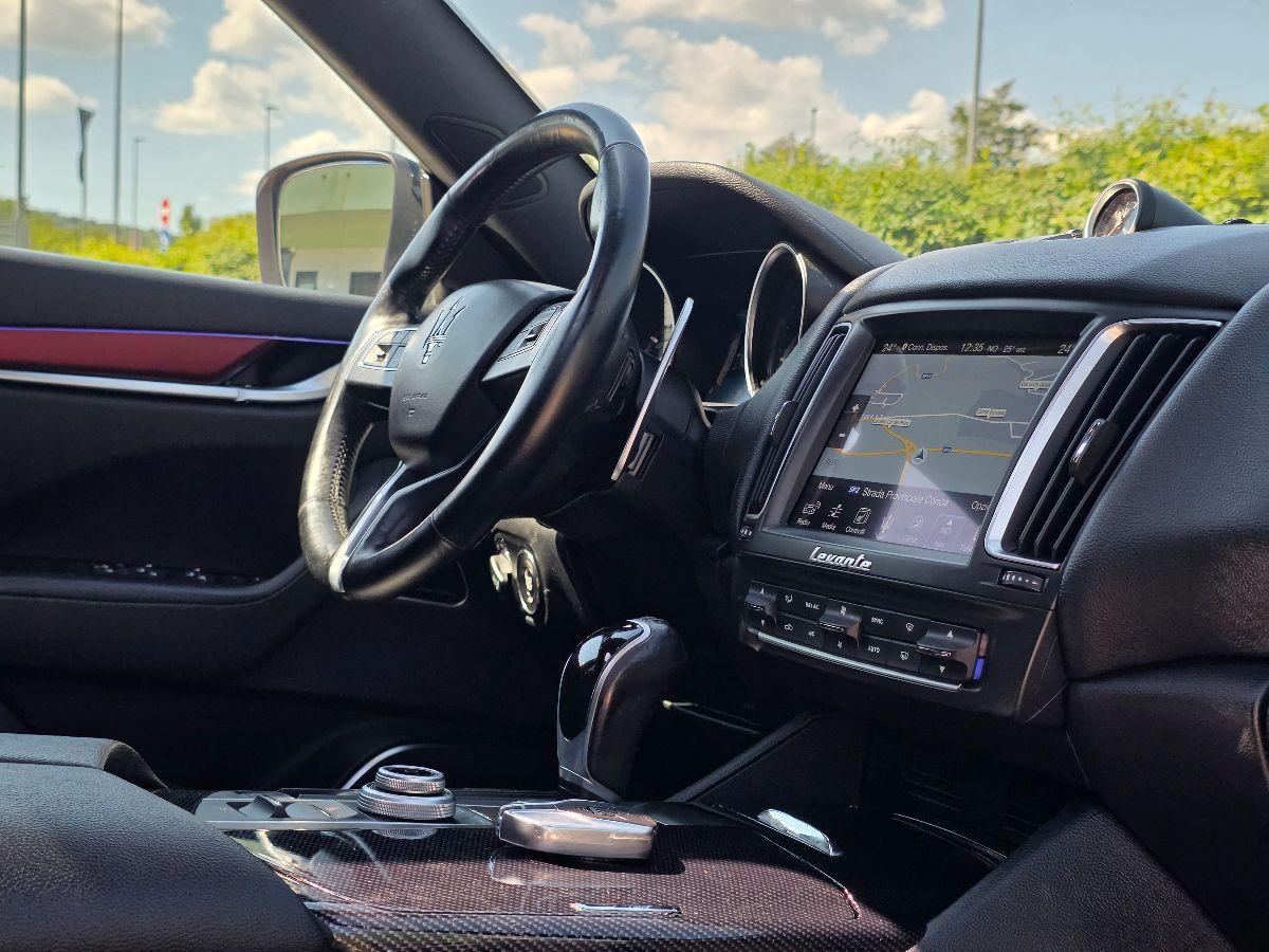 MASERATI LEVANTE 3.0 Diesel 275 CV Q4 Granlusso