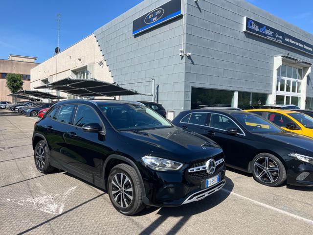 MERCEDES-BENZ GLA 180 d Automatic Business Da Vetrina!